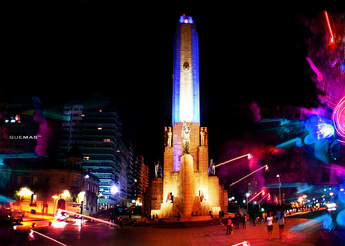 Monumento Nacional a la Bandera por quemas™