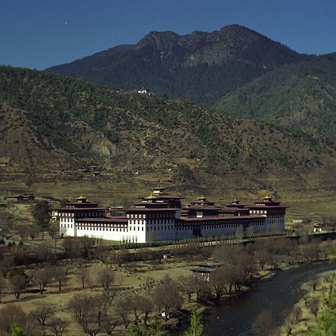tashichoedzong-Bhutan-2001.JPG.jpeg