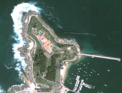El Castillo de Monte Real en los mapas de Turismogoogle